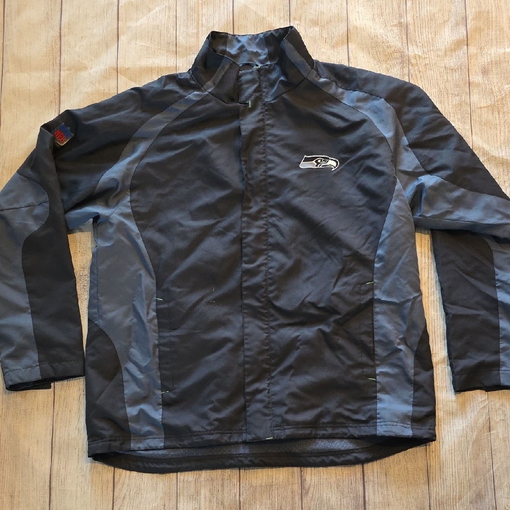 Reebok Men's Black and Gray Lightweight Jacket